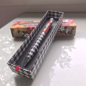 Vera Bradley ball point pen black ink